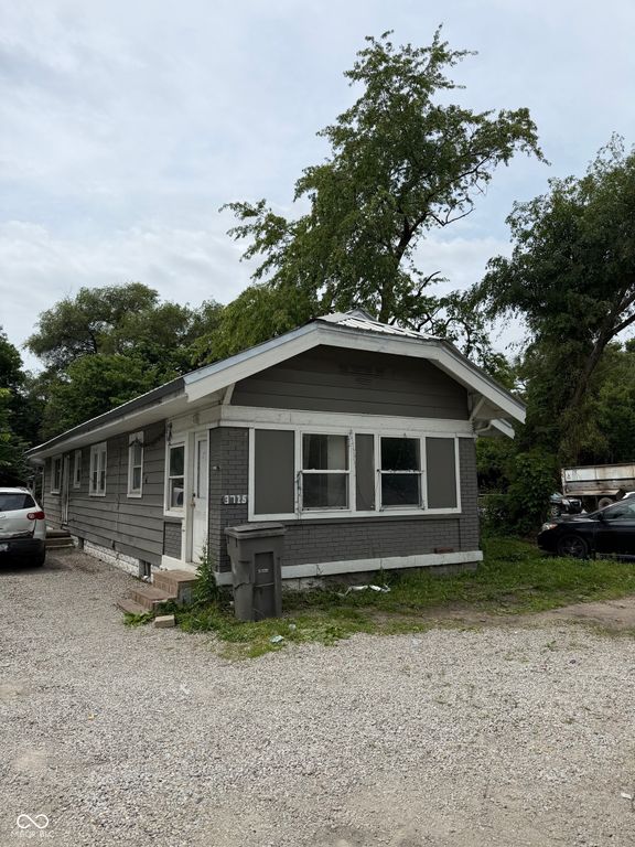 3715 Rockville Road, Indianapolis, IN 46222