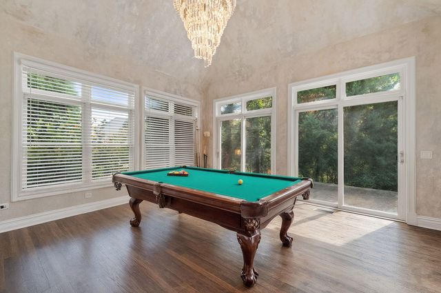 950 Gage Lane, Lake Forest, IL 60045