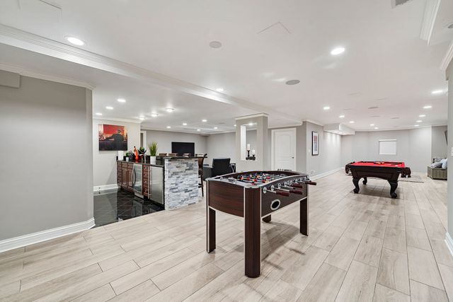 950 Gage Lane, Lake Forest, IL 60045