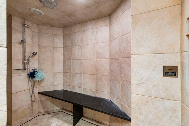 950 Gage Lane, Lake Forest, IL 60045