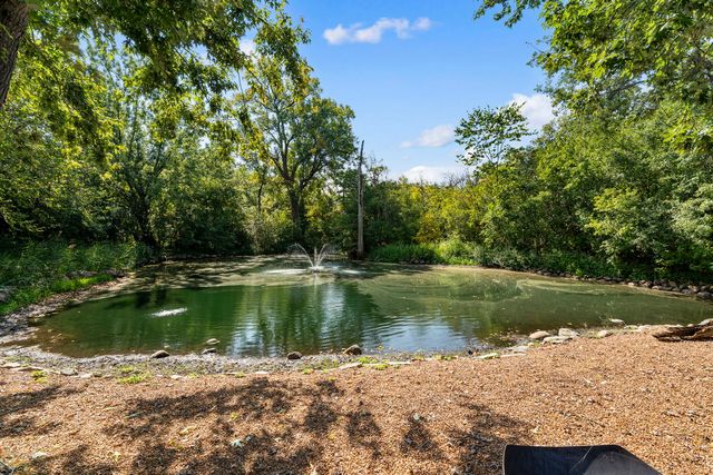 950 Gage Lane, Lake Forest, IL 60045