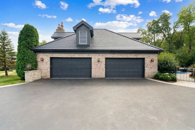 950 Gage Lane, Lake Forest, IL 60045