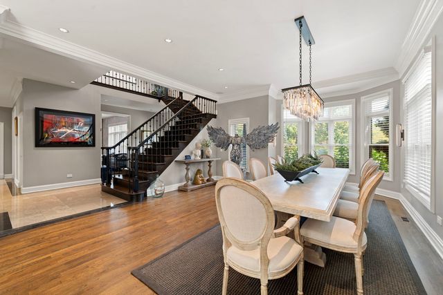 950 Gage Lane, Lake Forest, IL 60045