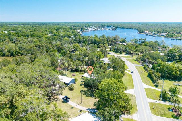 10709 W HALLS RIVER ROAD, Homosassa, FL 34448