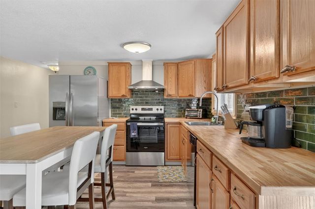 10709 W HALLS RIVER ROAD, Homosassa, FL 34448
