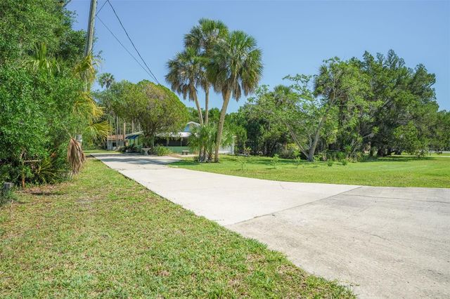 10709 W HALLS RIVER ROAD, Homosassa, FL 34448
