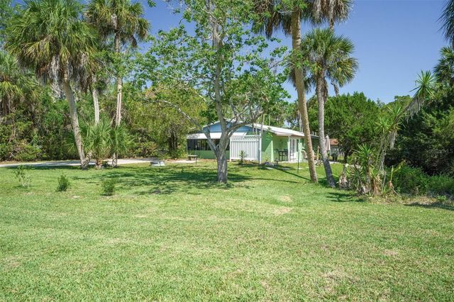 10709 W HALLS RIVER ROAD, Homosassa, FL 34448