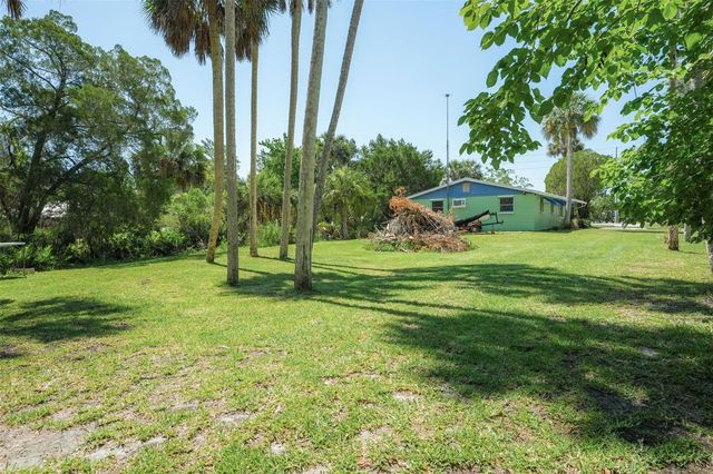 10709 W HALLS RIVER ROAD, Homosassa, FL 34448