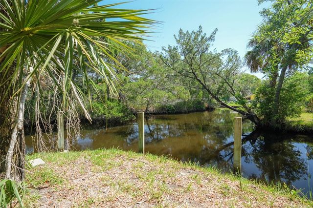10709 W HALLS RIVER ROAD, Homosassa, FL 34448