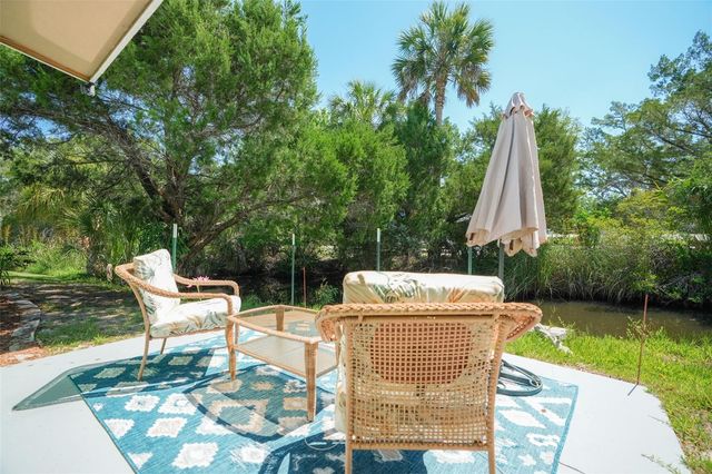 10709 W HALLS RIVER ROAD, Homosassa, FL 34448