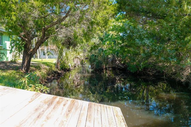 10709 W HALLS RIVER ROAD, Homosassa, FL 34448