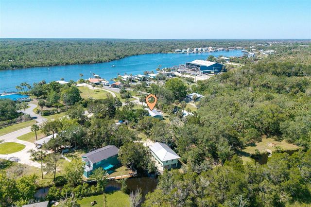 10709 W HALLS RIVER ROAD, Homosassa, FL 34448