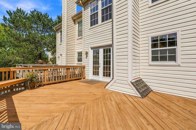 14063 WINDING RIDGE LN, Centreville, VA 20121
