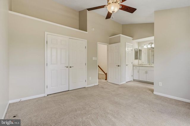14063 WINDING RIDGE LN, Centreville, VA 20121