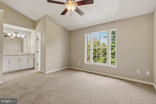 14063 WINDING RIDGE LN, Centreville, VA 20121