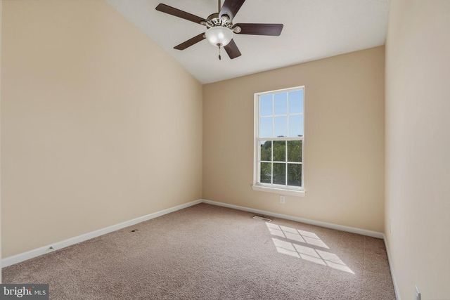 14063 WINDING RIDGE LN, Centreville, VA 20121