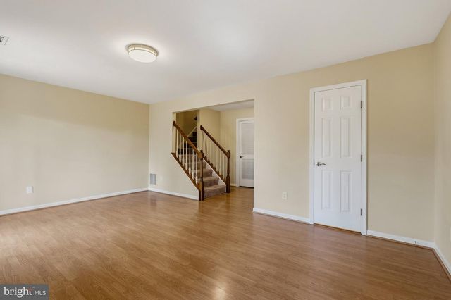 14063 WINDING RIDGE LN, Centreville, VA 20121