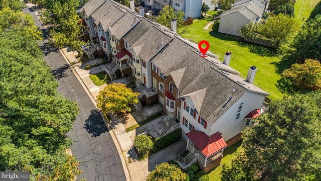 14063 WINDING RIDGE LN, Centreville, VA 20121