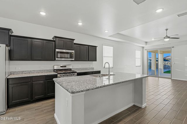 12869 Clevedon Street, Horizon City, TX 79928