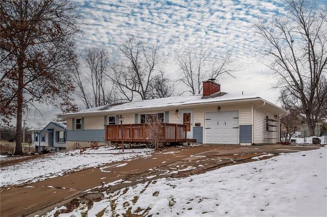 305 Wisconsin Street, Excelsior Springs, MO 64024