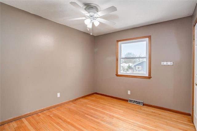 305 Wisconsin Street, Excelsior Springs, MO 64024