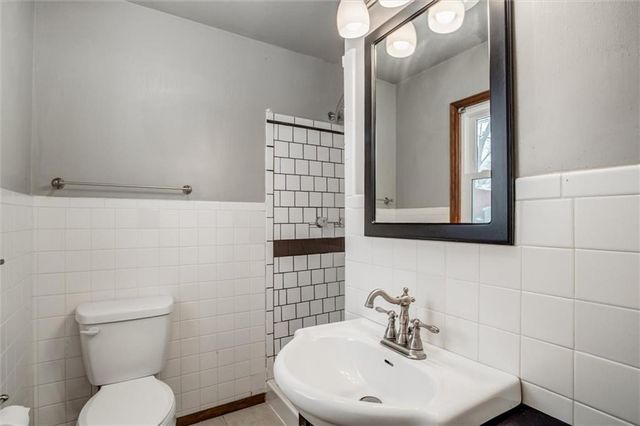 305 Wisconsin Street, Excelsior Springs, MO 64024