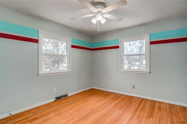 305 Wisconsin Street, Excelsior Springs, MO 64024