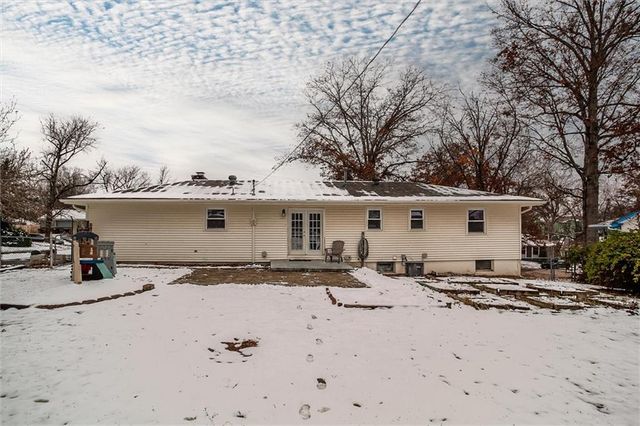 305 Wisconsin Street, Excelsior Springs, MO 64024