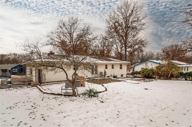 305 Wisconsin Street, Excelsior Springs, MO 64024