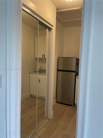 11940 NW 29th St, Sunrise, FL 33323