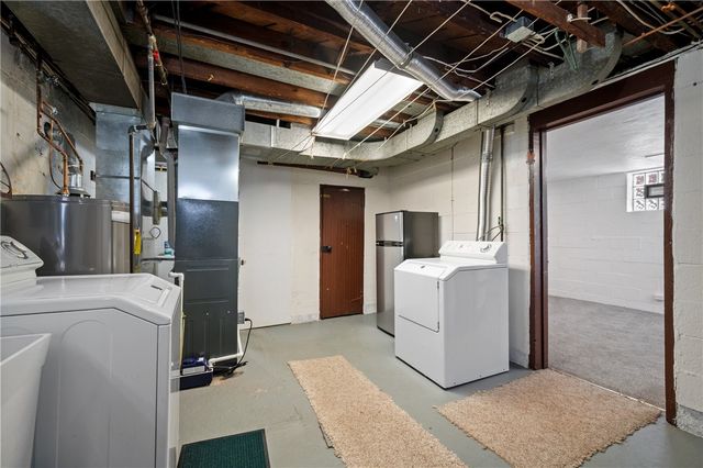 765 4th St, Oakmont, PA 15139