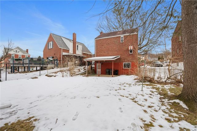 765 4th St, Oakmont, PA 15139