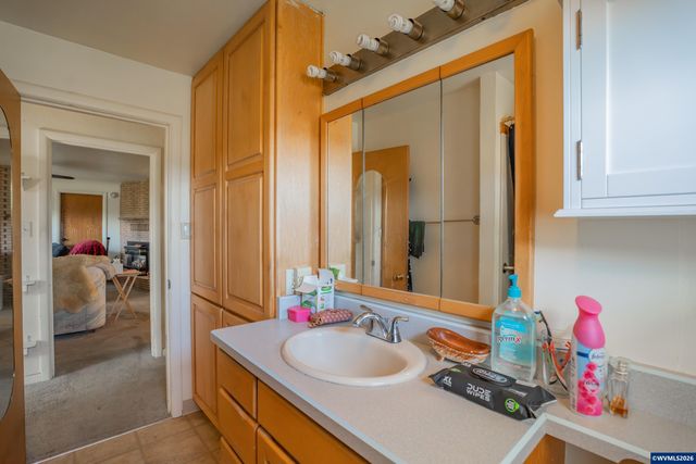 31146 Willoway Dr SW, Albany, OR 97321
