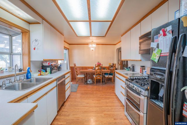 31146 Willoway Dr SW, Albany, OR 97321