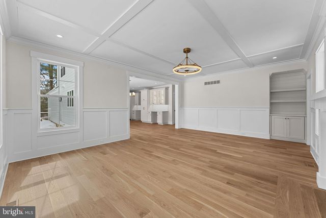 17 HICKORY LN, Malvern, PA 19355