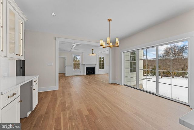 17 HICKORY LN, Malvern, PA 19355