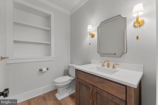 17 HICKORY LN, Malvern, PA 19355