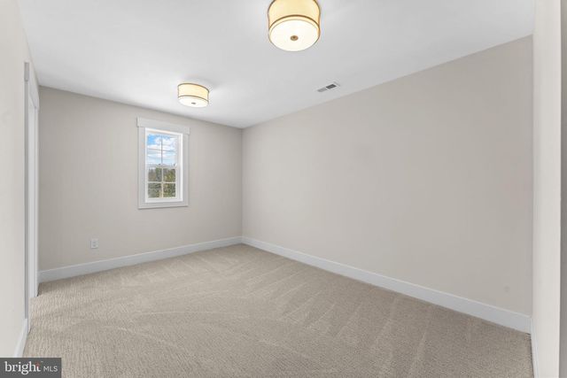 17 HICKORY LN, Malvern, PA 19355