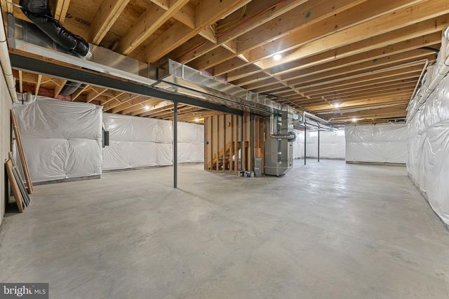 17 HICKORY LN, Malvern, PA 19355