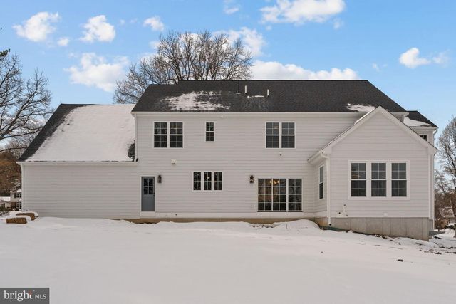 17 HICKORY LN, Malvern, PA 19355