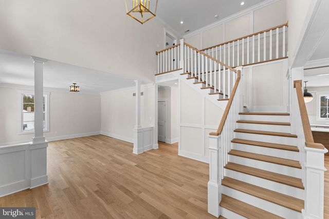 17 HICKORY LN, Malvern, PA 19355