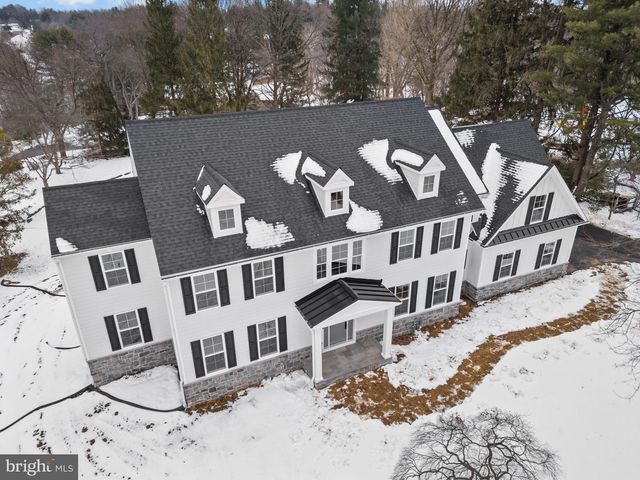 17 HICKORY LN, Malvern, PA 19355