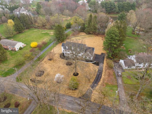 17 HICKORY LN, Malvern, PA 19355