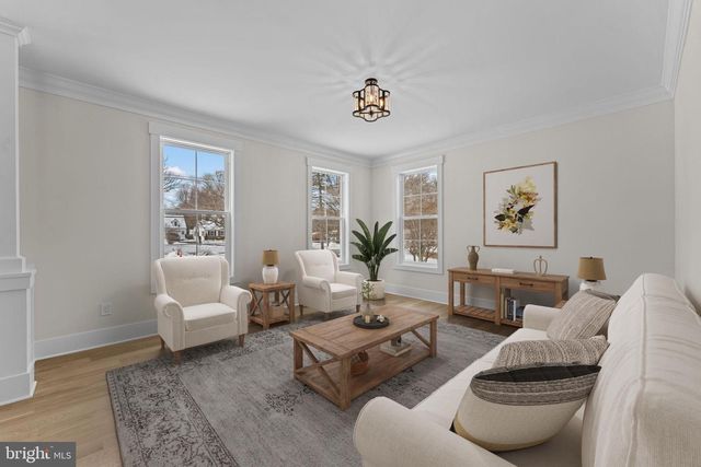 17 HICKORY LN, Malvern, PA 19355