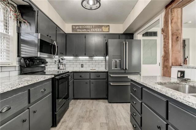 117 Main Street, Wellsville, KS 66092