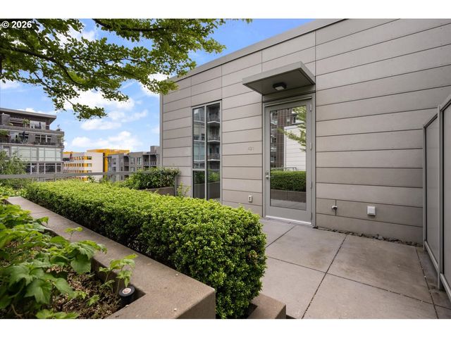 1075 Nw NORTHRUP St 421, Portland, OR 97209