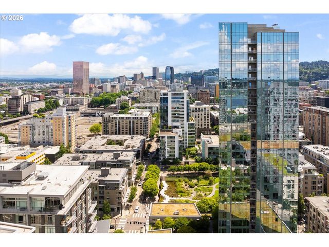 1075 Nw NORTHRUP St 421, Portland, OR 97209
