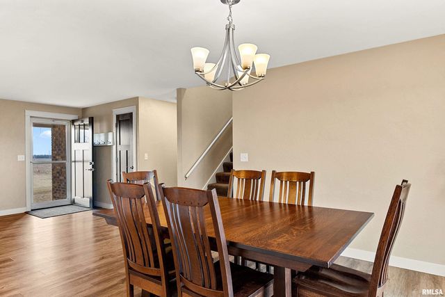 21184 ALLENTOWN Road, Pekin, IL 61554