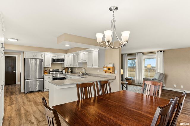 21184 ALLENTOWN Road, Pekin, IL 61554