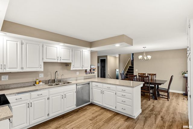 21184 ALLENTOWN Road, Pekin, IL 61554